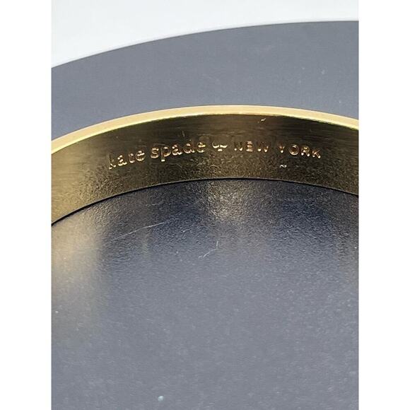 Kate Spade Hole Punch Spade Black Gold Cutout Spade Hinge Bangle - Picture 8 of 11
